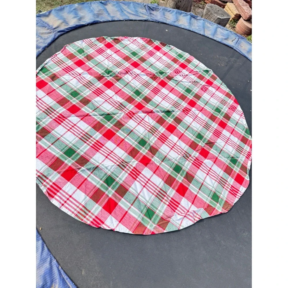 Vintage Red Green White Plaid Round Tablecloth Christmas Holiday Farmhouse 68